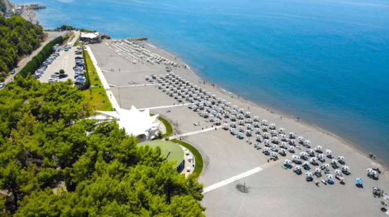 Vdes një kosovar në plazhin e Velipojës