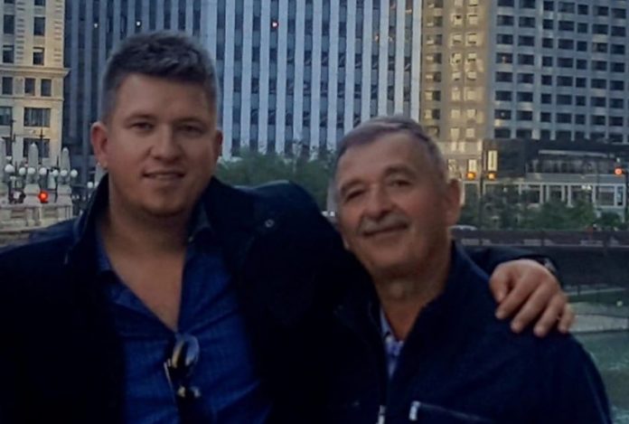 Mërgimtari që jeton në Amerikë: Babai më vdiq për shkak se populli i beson Labit, e jo epidemiologut