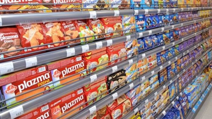 Mallrat serbe “vërshojnë” Kosovën