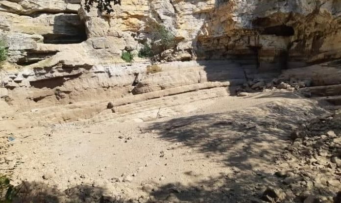 Pamje e trishtë: Ujëvara e Mirushës pa asnjë pikë ujë, e ndalën në digën e vendosur në Malishevë