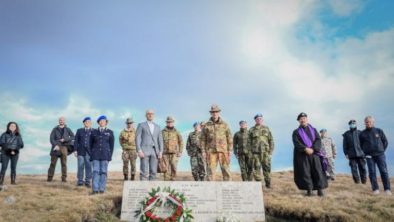 Përkujtohen 24 viktimat e avionit të rrëzuar 21 vjet më parë afër Sllakovcit të Mitrovicës