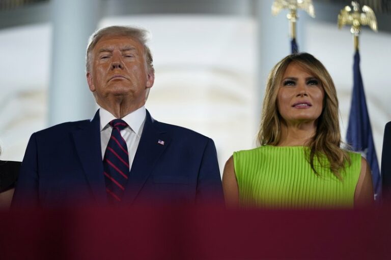 Melania Trump drejt divorcit me Trump, pritet të përfitojë 50 milionë dollarë nga ndarja prej tij
