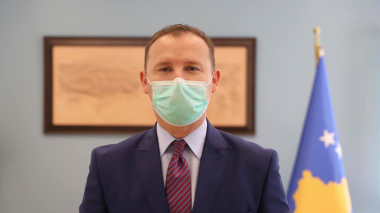 A pritet të ketë rritje të numrit të infektuarve dhe sa është arritur imuniteti i tufës – flet ministri Zemaj