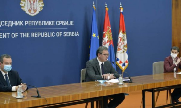 Vuçiq nervozohet: Kosova e përsëritë njohjen si papagall