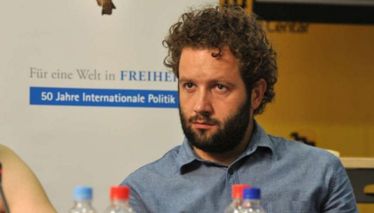 Gazetari Seferi ka ironizuar keq me ata që thonë se janë penduar që kanë votuar Specialen