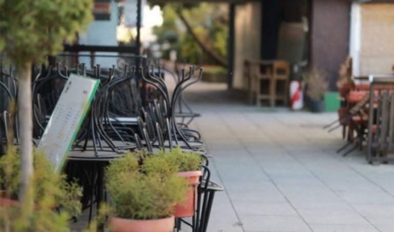 Kryetari i OEK: Mbyllja e bizneseve po shkakton humbje deri në 15 milionë euro në ditë