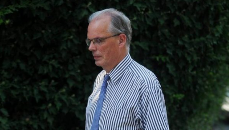 Ish-zyrtari i BE’së: Trump të aplikojë për President të Kosovës