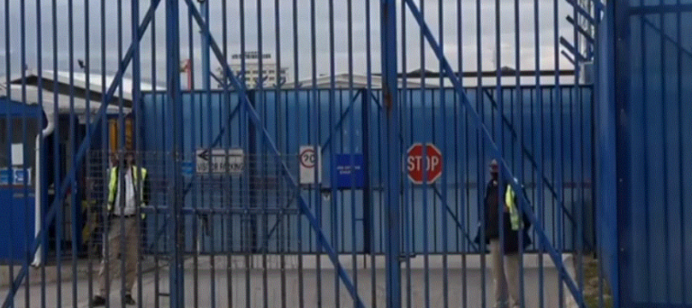 Hashim Thaçi arrin në objektin e EULEX-it pas konfirmimit të aktakuzës