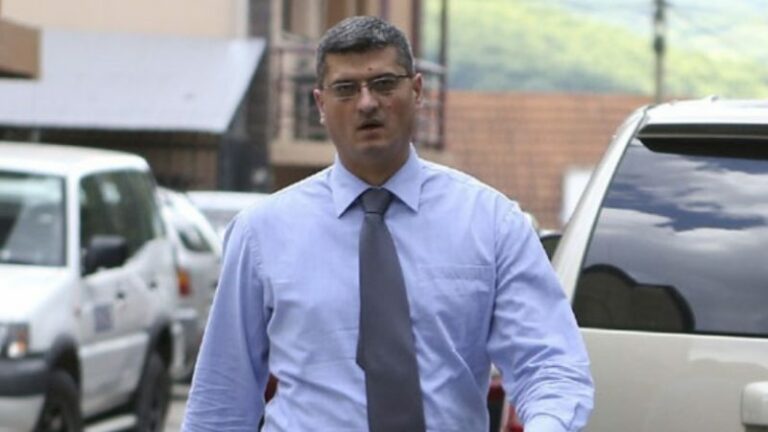 Vjosa Osmani ia ndërpret mandatin Nenad Rikalos në KQZ