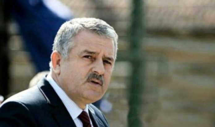 Veliu i drejtohet Abdixhikut: Je tepër i vogël t’ua mbyllësh derën gardianëve të LDK-së