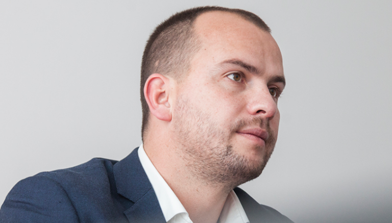 Kamenica nuk përfill vendimin e Qeverisë, e hëna ditë pushimi