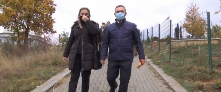 Pak para nisjes për në Hagë, Rexhep Selimi homazhe te varri i Astrit Deharit