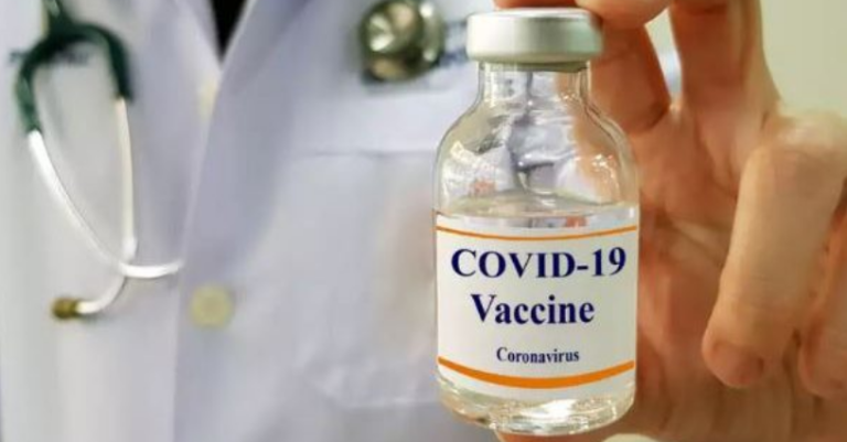 Moderna dhe Pfizer i dhanë shpresë botës, vullnetarët tregojnë për efektet anësore pas vaksinimit