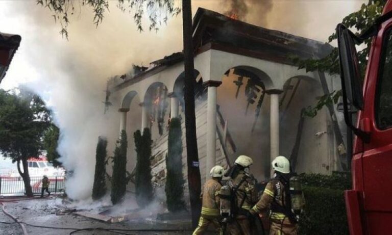 Digjet xhamia historike në Turqi