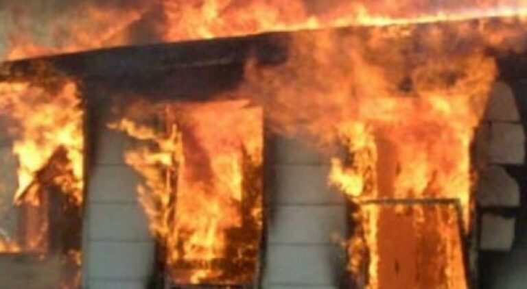 Digjet një shtëpi në Mitrovicë, pronari gjendet jashtë vendit