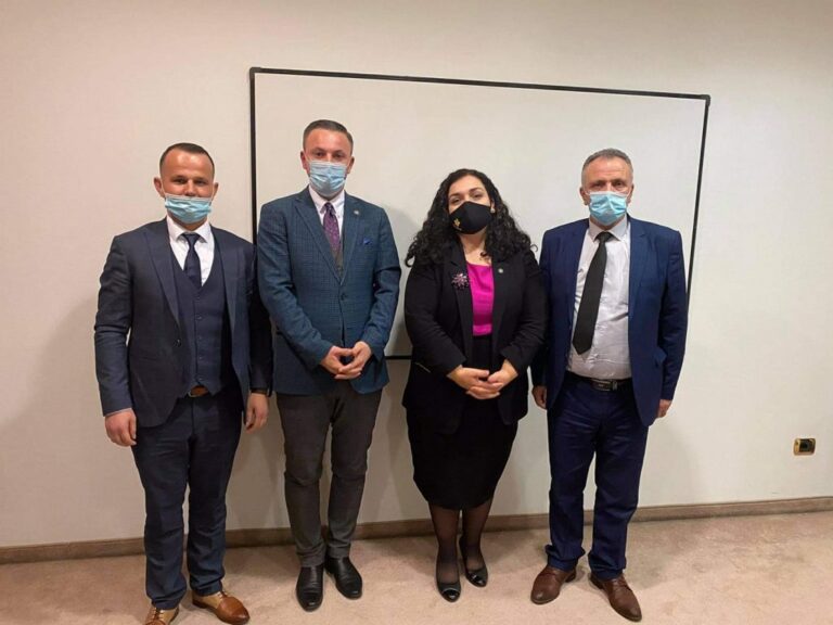 LDK mbetet pa asnjë asambleist në Malishevë, të gjithë i merr Vjosa Osmani