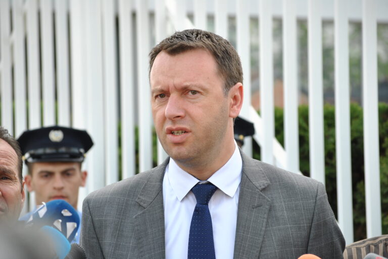 Abrashi: Ta zgjedhim presidentit e më pas të shkohet edhe në zgjedhje nëse është nevoja