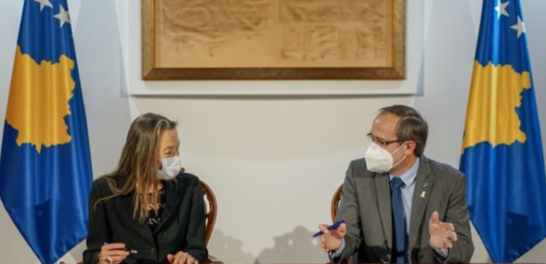 Kryeministri Hoti dhe koordinatorja e OKB-së nënshkruajnë Kornizën e Bashkëpunimit të Qëndrueshëm Ekonomik