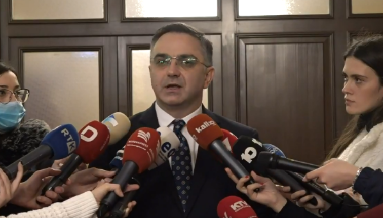 Tahiri i AAK-së pas takimit me Osmanin: Vendimi është kthyer te sovrani, Kosovë urime zgjedhjet