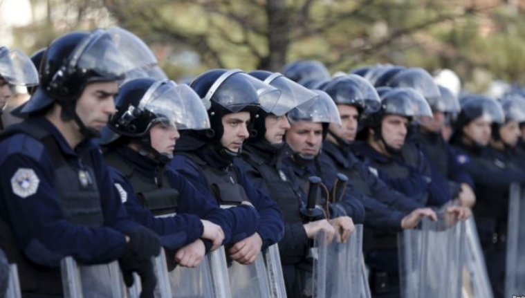 Policët do t’i marrin 300 euro shtesë në dhjetor