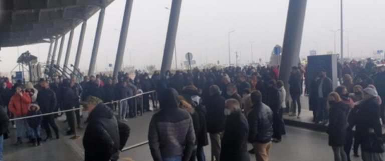 Fluks i madh në Aeroportin e Prishtinës, veç sot pritet të vijnë 37 aeroplanë me bashkatdhetarë