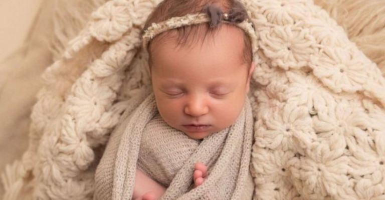 Për herë të parë në histori: Lind pas 27 vitesh bebeja nga embrioni i ngrirë