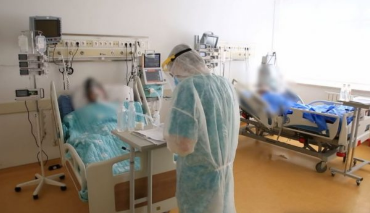 Pacientët me COVID po shpenzojnë qindra euro për ilaçe, Zemaj thotë se të gjitha janë në spitale