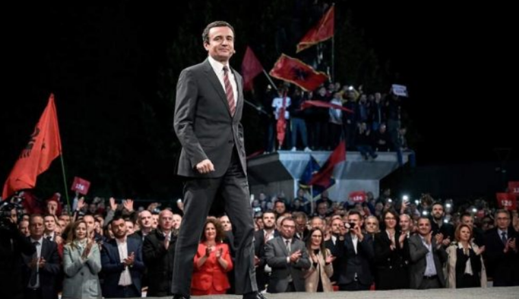 Ish-gjyqtari i Kushtetueses thotë se Kurti mund të kthehet kryeministër në detyrë