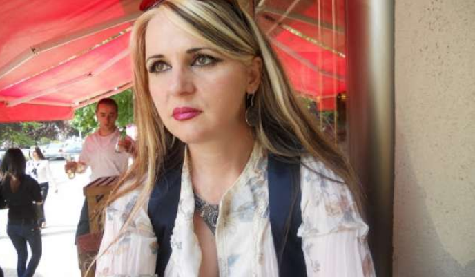 Mitrovicasja Kimete Berisha publikon një foto me Albin Kurtin gjatë periudhës së viteve të 90-ta