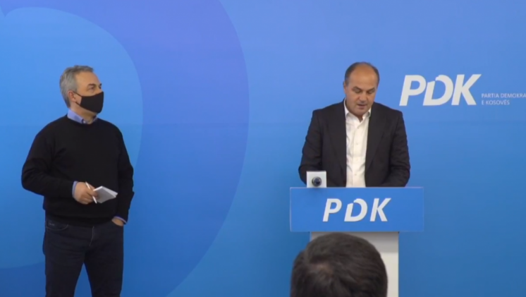 Faton Avdullahu aderon në PDK