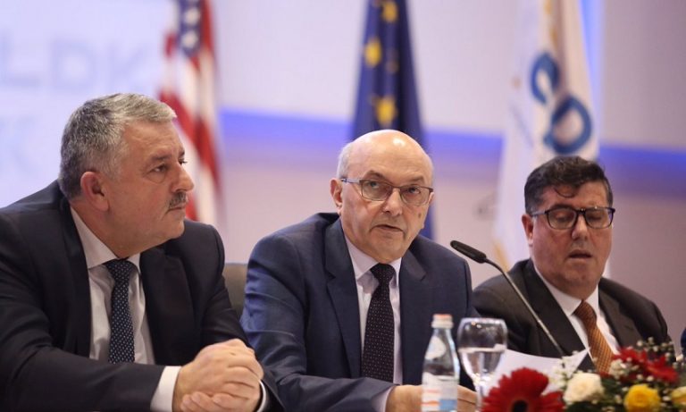 Nënkryetari i LDK-së: S’e kemi ndërmend të dorëzohemi, jeta vazhdon – zgjedhjet vijnë shpejt!