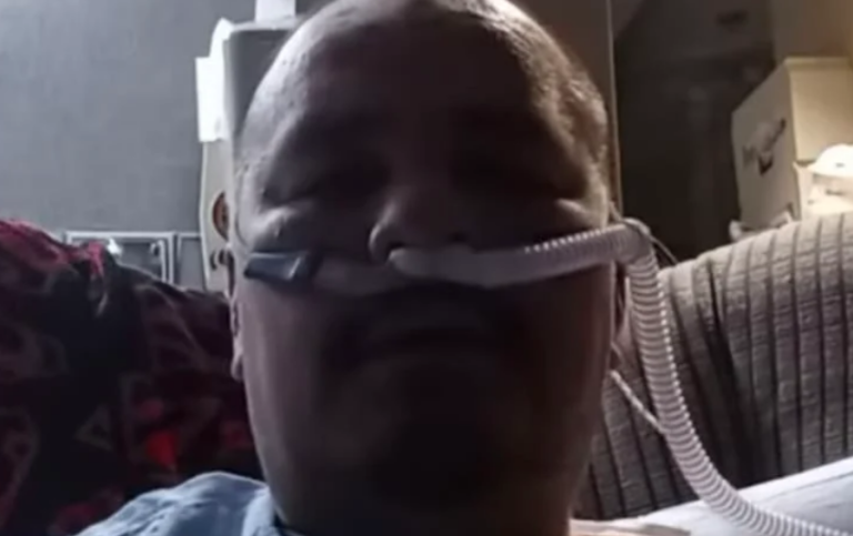 Këngëtari i Hip-Hopit mendoi se koronavirusi është mashtrim, por tani ka nevojë për dy mushkëri të reja