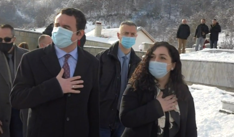 Kandidatja për deputete e PDK’së ‘thumb’ Kurtit e Osmanit: Ciu, ciu, fry’n Veriu
