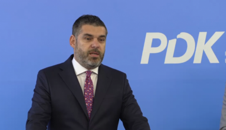 Analisti Ardian Kastrati i bashkangjitet PDK’së: Po i përgjigjem ftesës që mu bë para 20 vitesh
