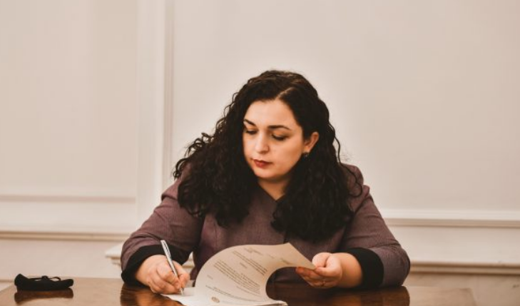 Osmani nënshkruan autorizimin për dërgimin e FSK’së në misione paqeruajtëse