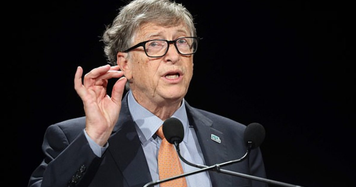 Gates ka një paralajmërim për ata që investojnë në Bitcoin