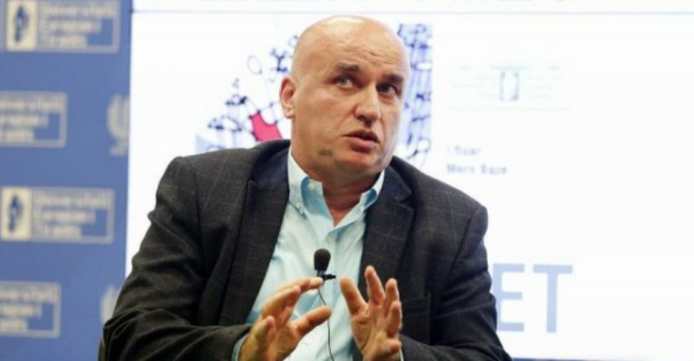 Mero Baze: Sot vetëm 10% s’janë të gëzuar, këtu bën pjesë Kurti, Vjosa dhe ai që e do zhdukjen e Izraelit