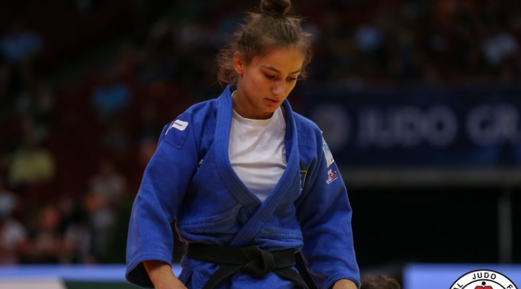 Majlinda Kelmendi mposhtet në gjysmëfinale