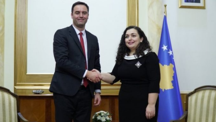 Vjosa Osmani merr afro 45 mijë vota veç në Prishtinë, lë Konjufcën mbrapa