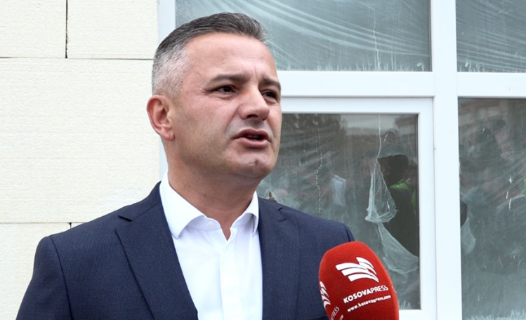 Jashari i inatosur për çështjen e kamerave, vendos të mos votojë