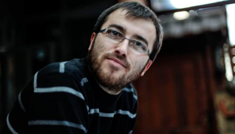 “Një hundë dhe disa dhëmbë të thyer s’na frikësojnë”, reagimi i Duriqit pas sulmit