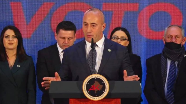 Haradinaj për Kurtin: Nëse do ta shaja Rugovën për 20 vjet, nuk do t’i shkoja tek varri