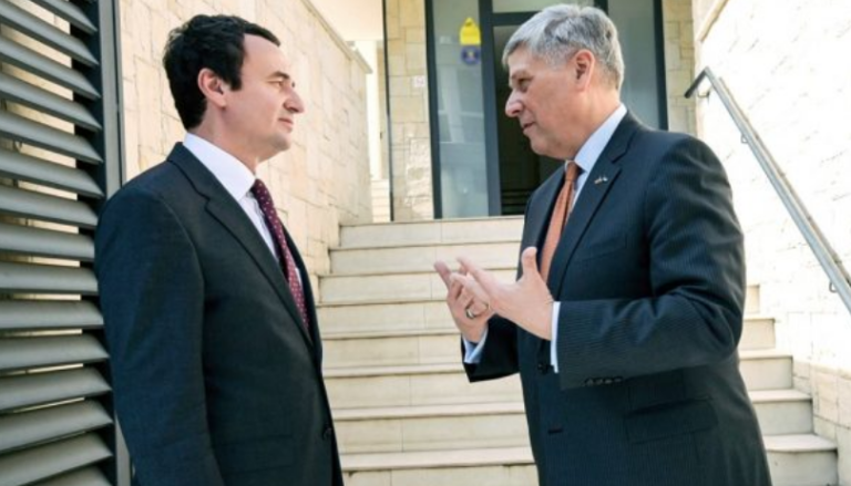 Kosnett: Fituesit e zgjedhjeve ta krijojnë Qeverinë shpejt, s’ka kohë për vonesa