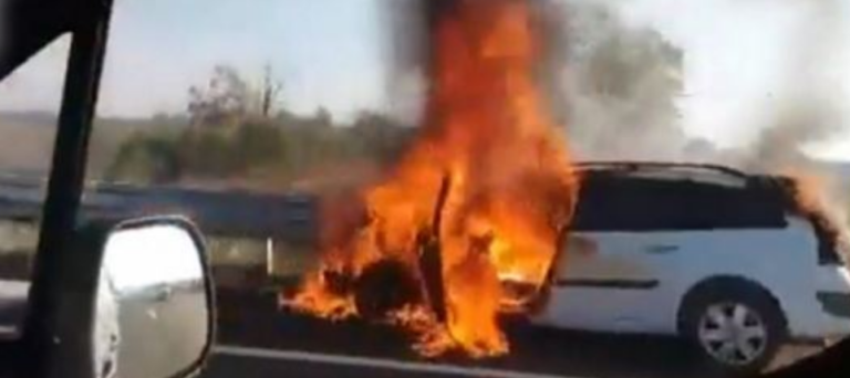 Përfshihet nga zjarri një veturë në autostradën “Ibrahim Rugova”