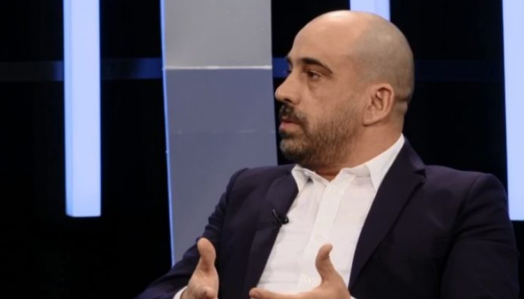 Kabashi: Kurti kreu një obligim, vaksinimi i tij inkurajon qytetarët ta bëjnë të njëjtën gjë