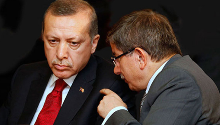 “Lajm dëshpërues, zemra më digjet”, ish-kryeministri turk Davutoglu reagon ashpër për hapjen e Ambasadës së Kosovës në Jerusalem – Faj i lë edhe Erdoganit