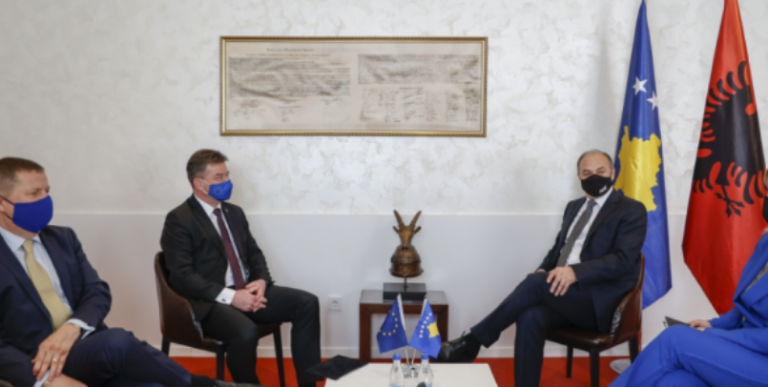 Hoxhaj-Lajçakut: Kërko falje për punën e hartës