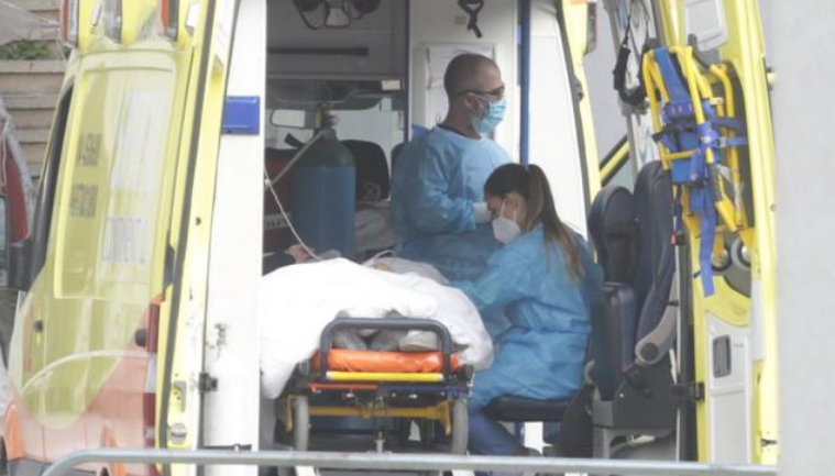 Tragjike: 22 vjeçarja shqiptare vdes nga koronavirusi