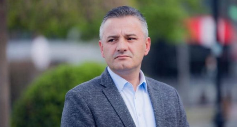 Bekim Jashari rrëfen për rënien e Jasharëve dhe tregon kush i përkrahu