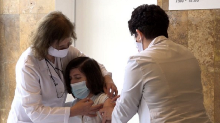 Deri në fund të vitit planifikohet të vaksinohen rreth 70% e popullatës